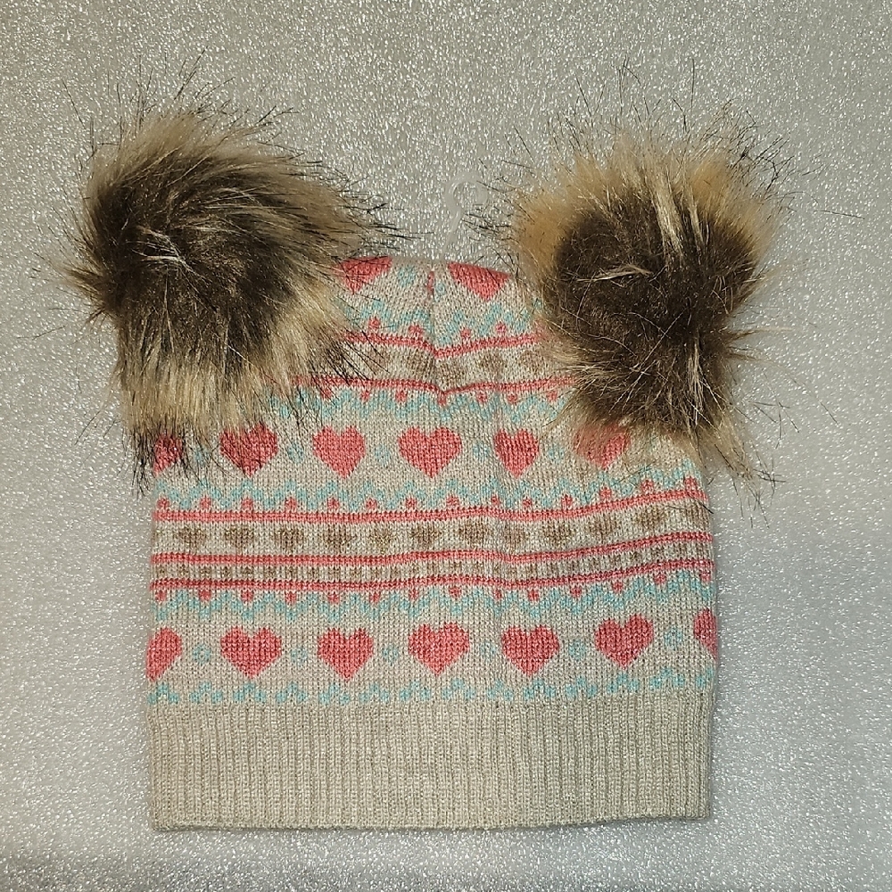 Toby and Me Girl 12-24 Months Heart Patterned Beanie w/Faux Fur Pom Poms Used